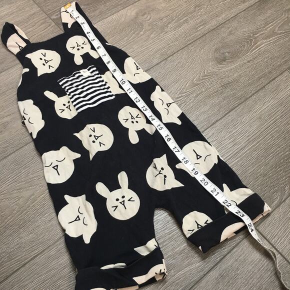 turtledove london Black White rabbit  Cat Dog Print Dungarees 2/3 Years - Picture 8 of 11
